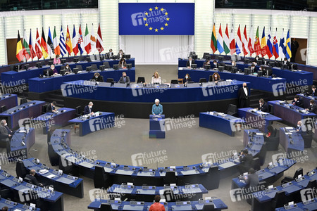 Jahresbericht 2021 der EZB im EU-Parlament in Straßburg