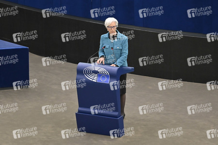 Jahresbericht 2021 der EZB im EU-Parlament in Straßburg