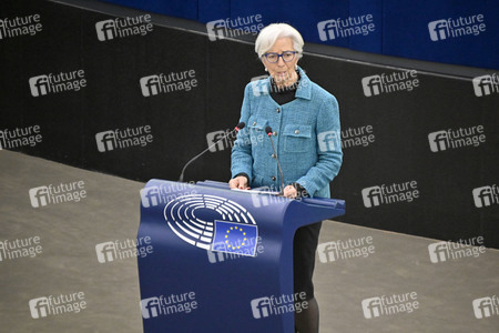 Jahresbericht 2021 der EZB im EU-Parlament in Straßburg