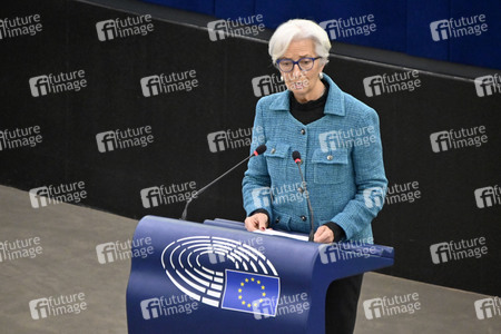Jahresbericht 2021 der EZB im EU-Parlament in Straßburg