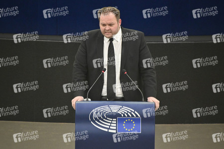 Jahresbericht 2021 der EZB im EU-Parlament in Straßburg