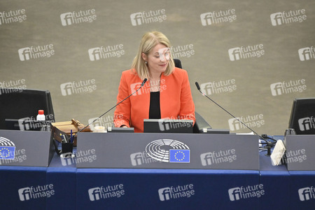 Jahresbericht 2021 der EZB im EU-Parlament in Straßburg