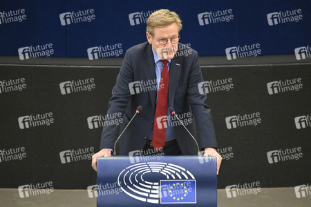 Jahresbericht 2021 der EZB im EU-Parlament in Straßburg