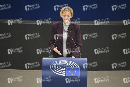 Jahresbericht 2021 der EZB im EU-Parlament in Straßburg