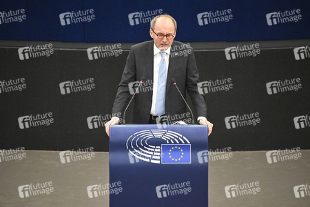 Jahresbericht 2021 der EZB im EU-Parlament in Straßburg