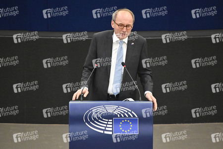 Jahresbericht 2021 der EZB im EU-Parlament in Straßburg