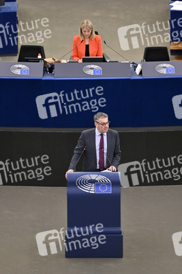 Jahresbericht 2021 der EZB im EU-Parlament in Straßburg