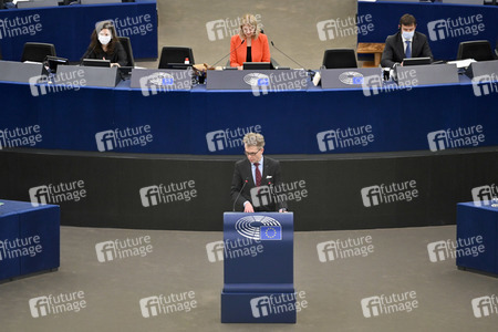Jahresbericht 2021 der EZB im EU-Parlament in Straßburg