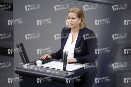 16. Sitzung des Deutschen Bundestages in Berlin