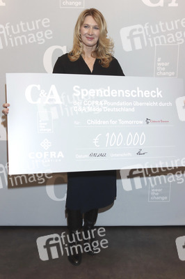 Spendenübergabe mit Steffi Graf in Hamburg