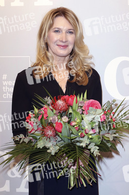 Spendenübergabe mit Steffi Graf in Hamburg