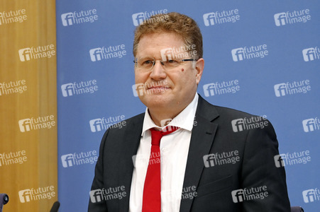 Pressekonferenz zur Vorstellung des Jahresgutachtens der Wissenschaftsplattform Klimaschutz in Berlin