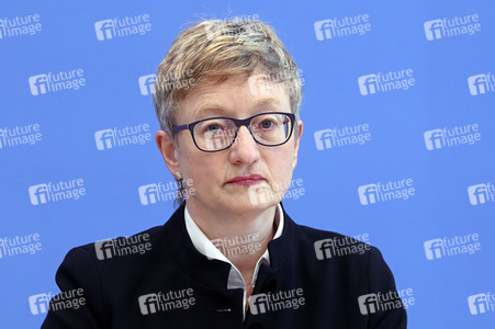 Pressekonferenz zur Vorstellung des Jahresgutachtens der Wissenschaftsplattform Klimaschutz in Berlin
