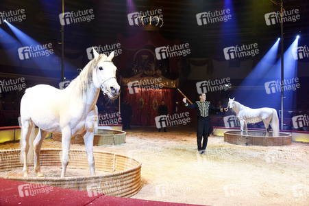Vorpremiere vom Circus Krone Winterprogramm 'New Memories' in München