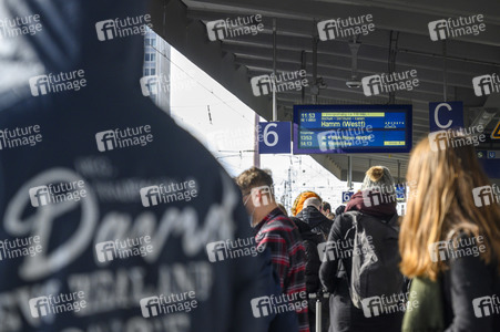 Symbolfoto Bahnverspätungen