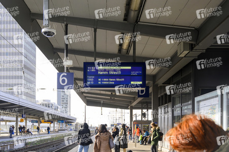 Symbolfoto Bahnverspätungen