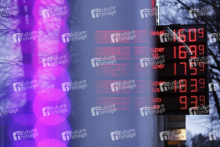 Symbolfoto Benzinpreise