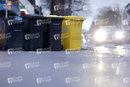 Symbolfoto Mülltonnen