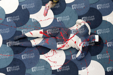 DIVERSE PEOPLE ART Kunstperformance Curvy