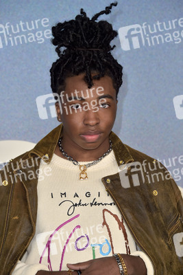 Season 5 Premiere 'Better Things' in Los Angeles
