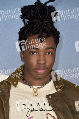 Season 5 Premiere 'Better Things' in Los Angeles