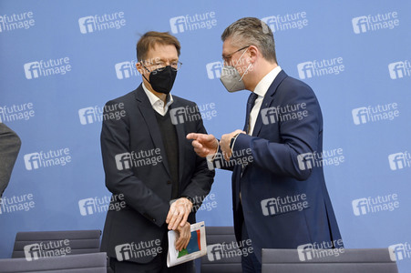 Pressekonferenz zur aktuellen Corona-Lage in Berlin