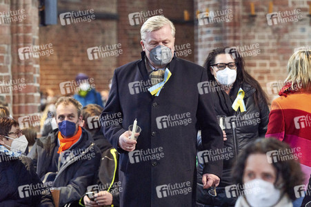 'Lichter für den Frieden' Friedensgebet und Kundgebung für die Ukraine in Hannover