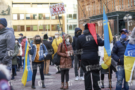 'Lichter für den Frieden' Friedensgebet und Kundgebung für die Ukraine in Hannover