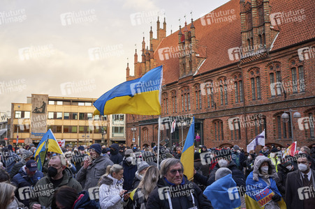 'Lichter für den Frieden' Friedensgebet und Kundgebung für die Ukraine in Hannover