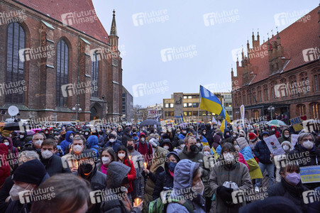 'Lichter für den Frieden' Friedensgebet und Kundgebung für die Ukraine in Hannover