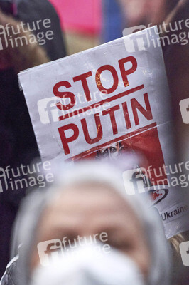 'Lichter für den Frieden' Friedensgebet und Kundgebung für die Ukraine in Hannover