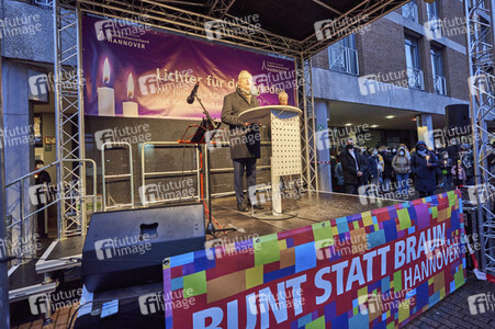 'Lichter für den Frieden' Friedensgebet und Kundgebung für die Ukraine in Hannover
