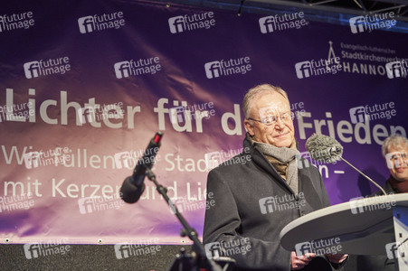 'Lichter für den Frieden' Friedensgebet und Kundgebung für die Ukraine in Hannover