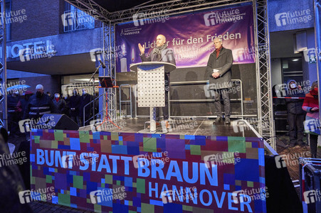 'Lichter für den Frieden' Friedensgebet und Kundgebung für die Ukraine in Hannover