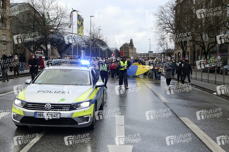 Demonstration gegen den Krieg in der Ukraine in Hamburg