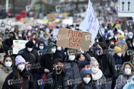 Demonstration gegen den Krieg in der Ukraine in Hamburg