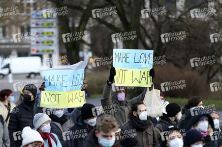 Demonstration gegen den Krieg in der Ukraine in Hamburg