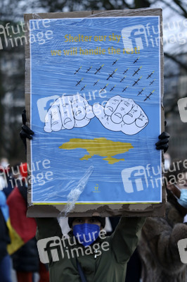 Demonstration gegen den Krieg in der Ukraine in Hamburg