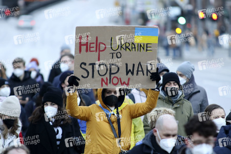Demonstration gegen den Krieg in der Ukraine in Hamburg