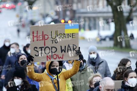 Demonstration gegen den Krieg in der Ukraine in Hamburg