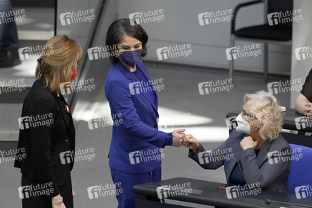 Sondersitzung des Deutschen Bundestages in Berlin