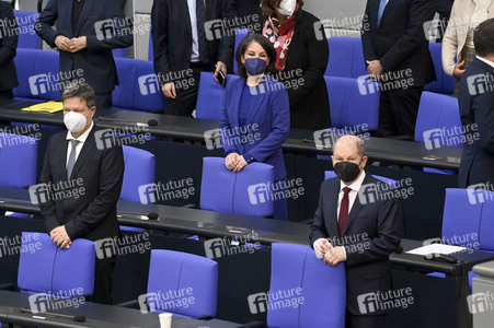 Sondersitzung des Deutschen Bundestages in Berlin