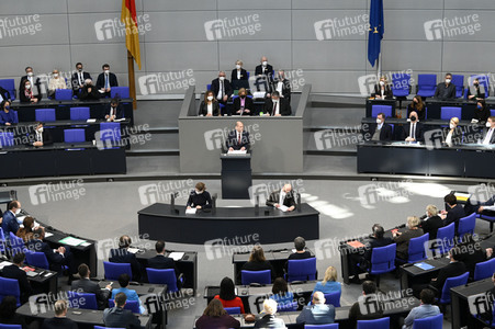 Sondersitzung des Deutschen Bundestages in Berlin