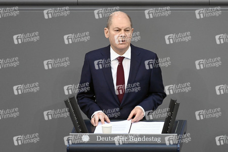 Sondersitzung des Deutschen Bundestages in Berlin