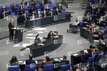 Sondersitzung des Deutschen Bundestages in Berlin