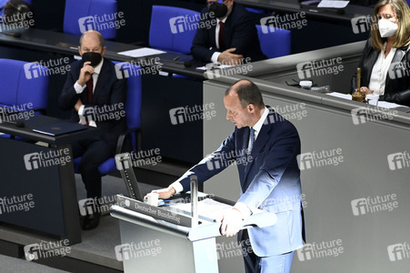 Sondersitzung des Deutschen Bundestages in Berlin