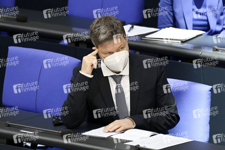 Sondersitzung des Deutschen Bundestages in Berlin