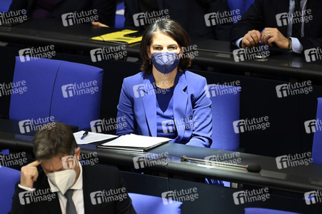 Sondersitzung des Deutschen Bundestages in Berlin