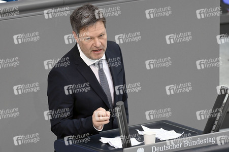 Sondersitzung des Deutschen Bundestages in Berlin