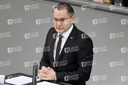 Sondersitzung des Deutschen Bundestages in Berlin